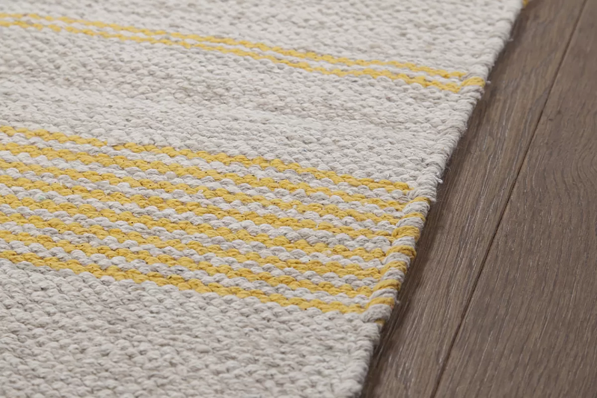 Miliboo Alfombras-Alfombra rectangular beige con rayas amarillas 140 x 200 cm CABOURG