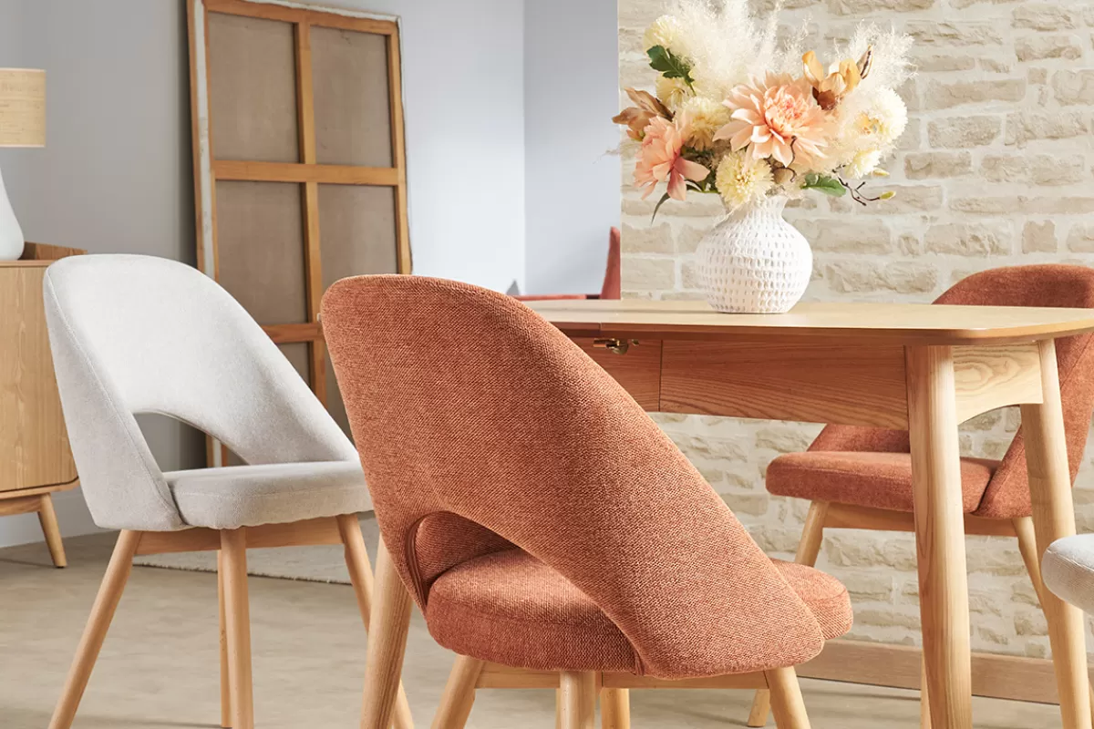 Miliboo Sillas Modernas-Set de 2 sillas nórdicas de tejido efecto aterciopelado texturizado terracota y madera clara COSETTE