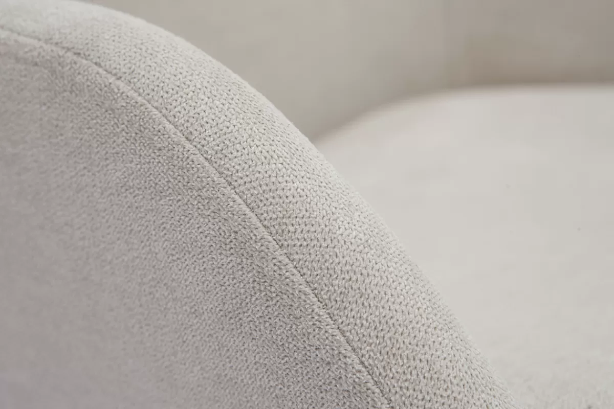Miliboo Sillas Modernas-Set de 2 sillas nórdicas de tela efecto aterciopelado beige y madera clara maciza HOLO