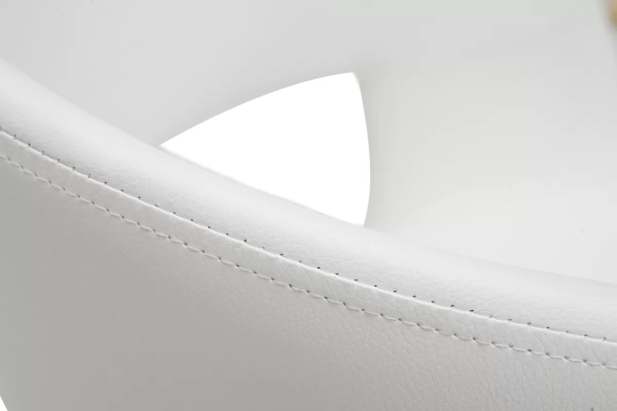 Miliboo Sillas Modernas-Set de 2 sillas de diseño de poliuretano blanco con patas de madera clara SLAM