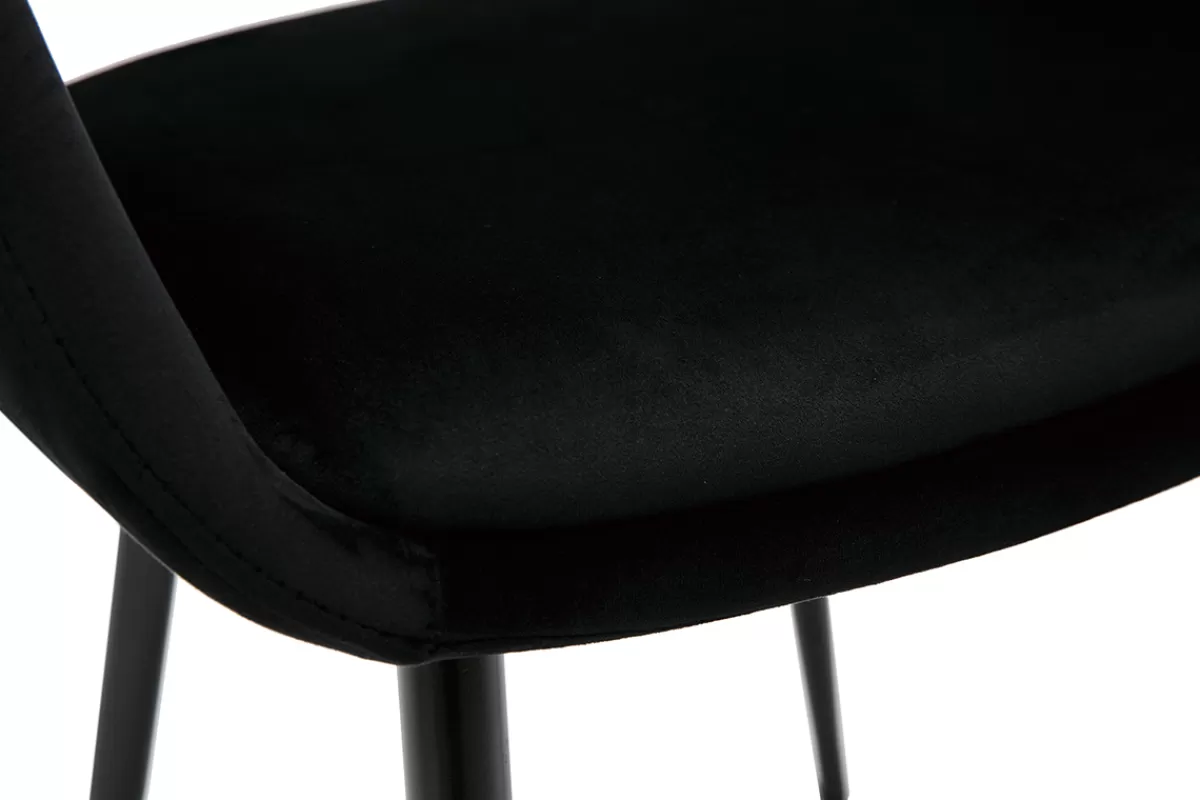 Miliboo Sillas Modernas-Silla de diseño de terciopelo negra con patas de metal negro PRISMA