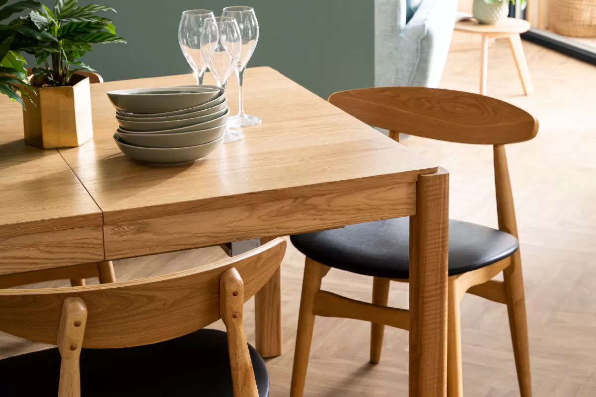 Miliboo Sillas Modernas | Sillas De Madera-Silla madera clara y PU negro escandinavo japonés (lote de 2) WALFORD