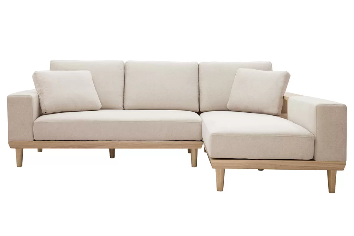 Miliboo Sofá Esquinero-Sofá chaise longue a la derecha 5 plazas con almacenaje de tela texturizada beige efecto aterciopelado y madera clara KOMAO