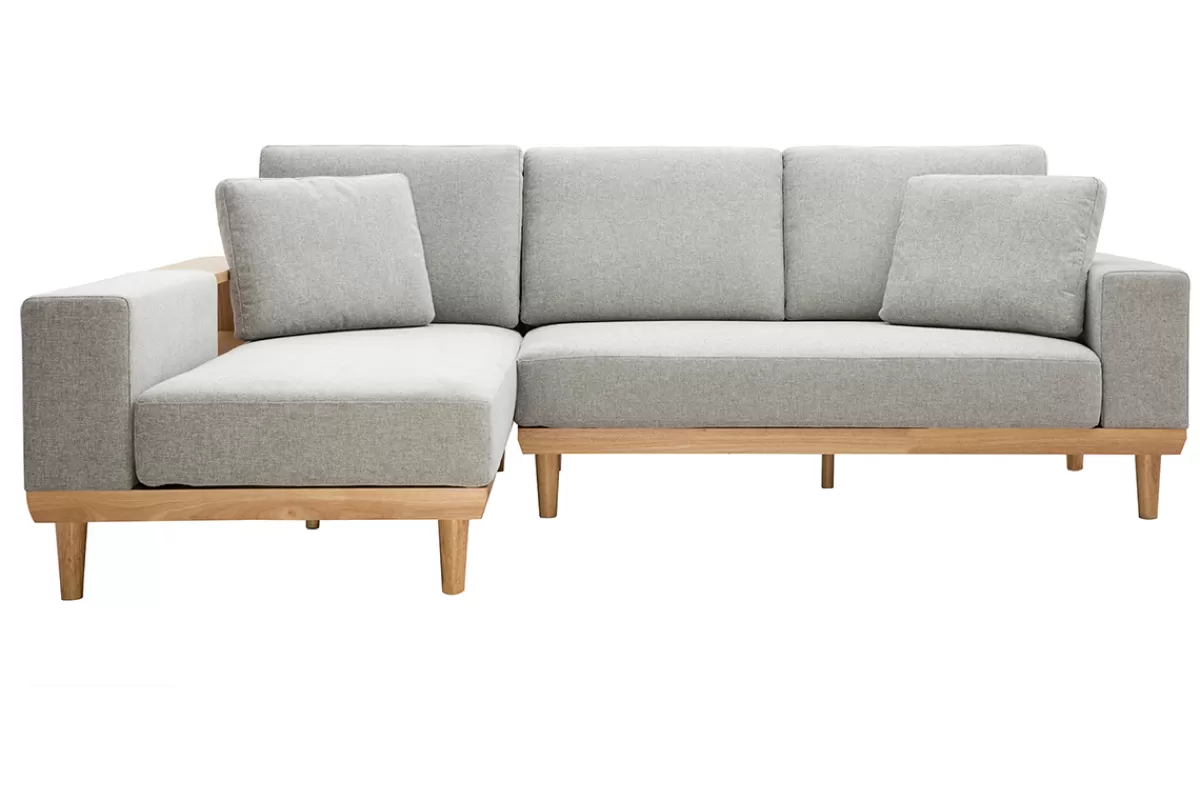 Miliboo Sofá Esquinero-Sofá chaise longue a la izquierda 5 plazas con estantes en tela texturizada gris claro efecto aterciopelado y madera clara KOMAO